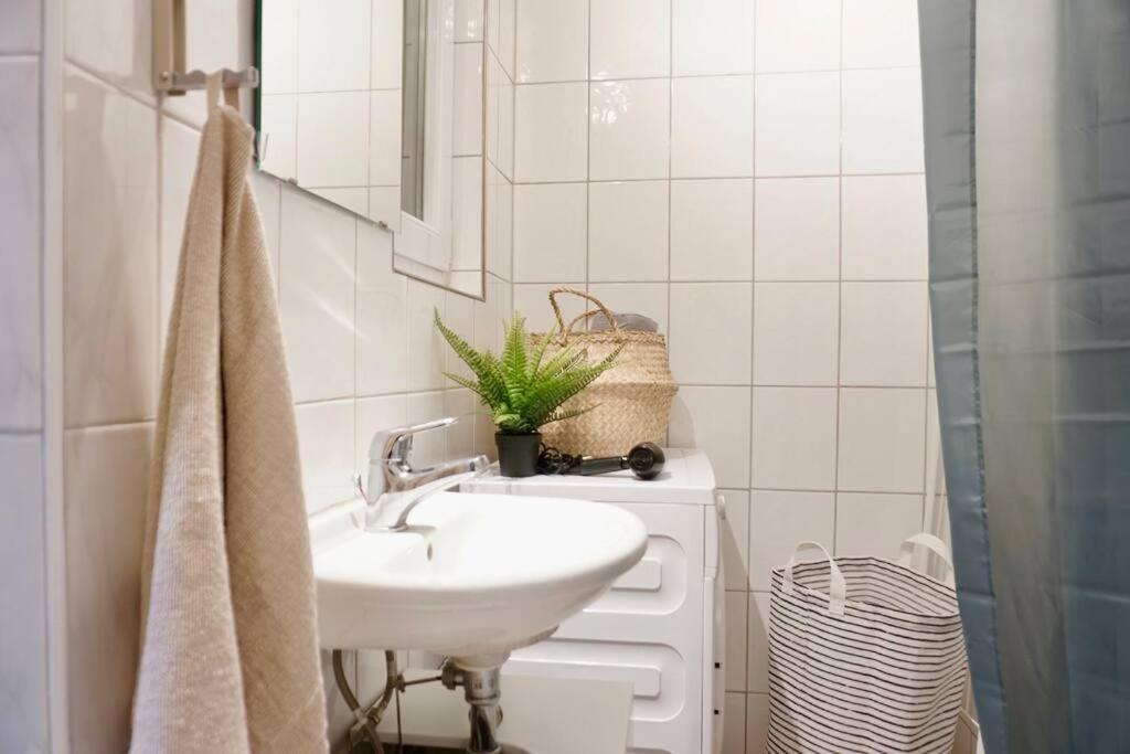 Gemutliches Kleines Studio-Apartment In Top Lage Nahe Karlsruhe Innenstadt Mit Klimaanlage Kültér fotó