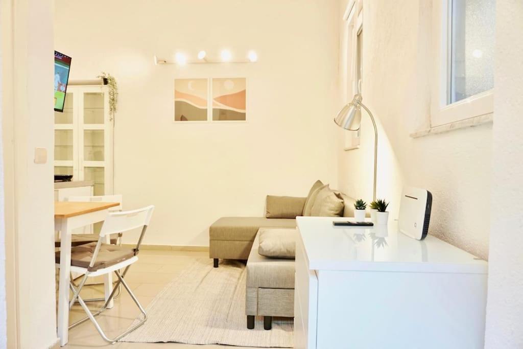 Gemutliches Kleines Studio-Apartment In Top Lage Nahe Karlsruhe Innenstadt Mit Klimaanlage Kültér fotó