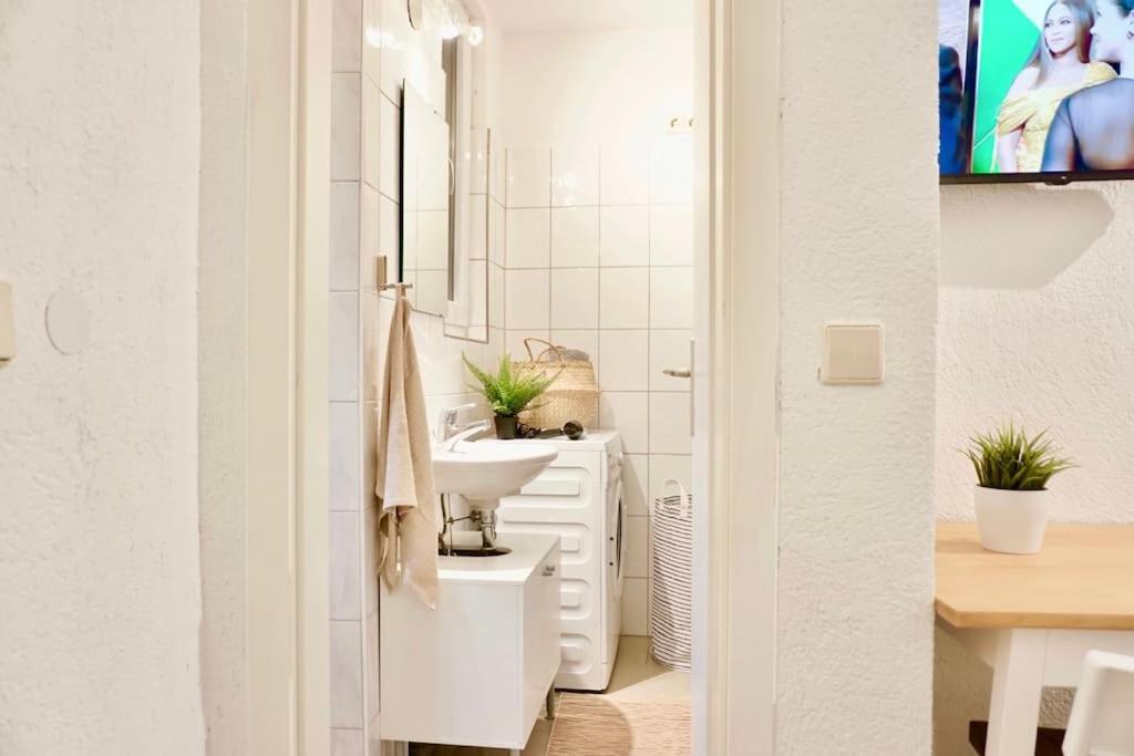Gemutliches Kleines Studio-Apartment In Top Lage Nahe Karlsruhe Innenstadt Mit Klimaanlage Kültér fotó