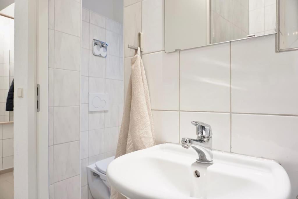 Gemutliches Kleines Studio-Apartment In Top Lage Nahe Karlsruhe Innenstadt Mit Klimaanlage Kültér fotó